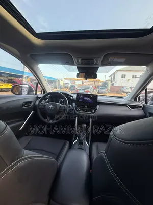 Toyota Corolla Cross LE 2023 White