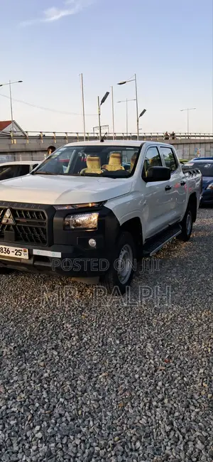 Mitsubishi L200 2024 White