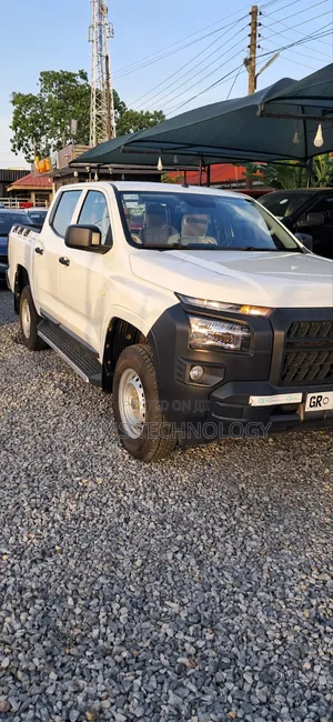 Mitsubishi L200 2024 White