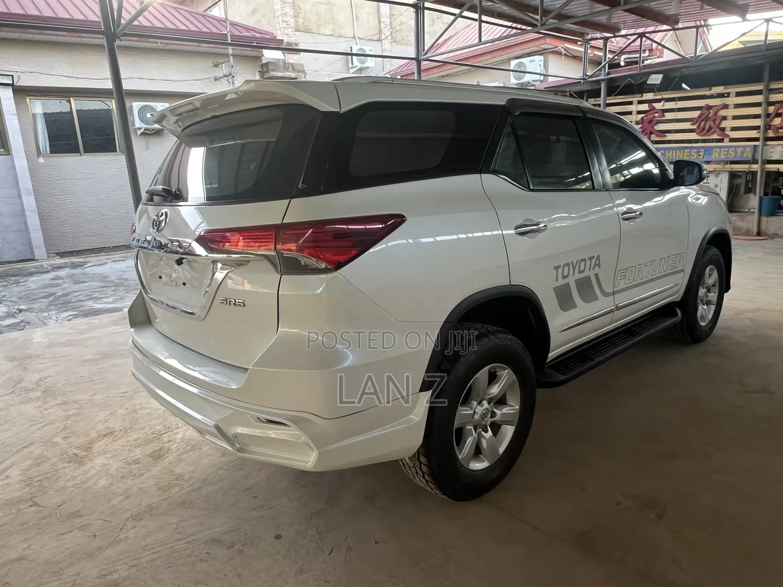 Toyota Fortuner 2.7 AWD 2018 White
