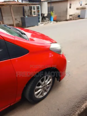Toyota Vitz 1.3 AWD 3dr 2012 Red