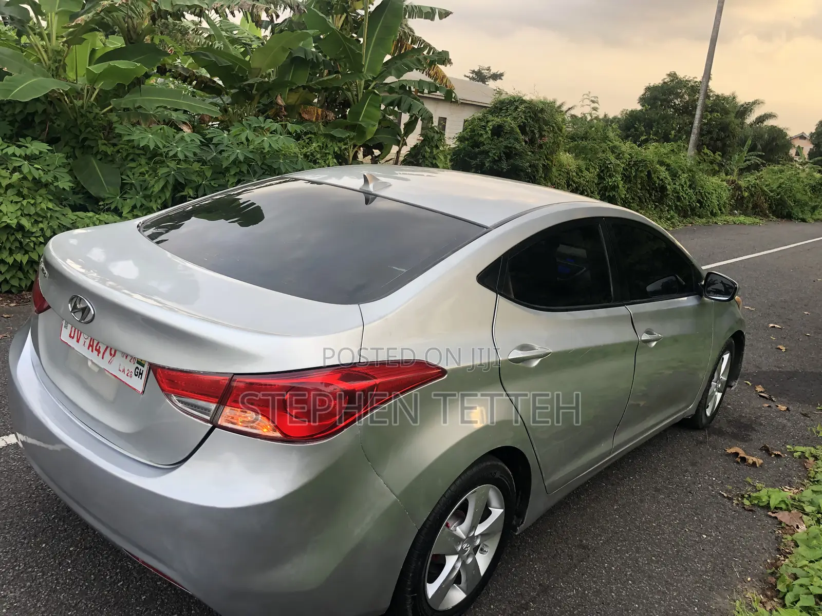 Hyundai Elantra GLS Sedan FWD (1.8L 4cyl 6A) 2013 Silver