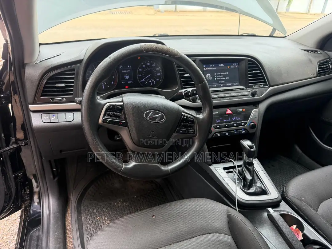 Hyundai Elantra 2017 Black