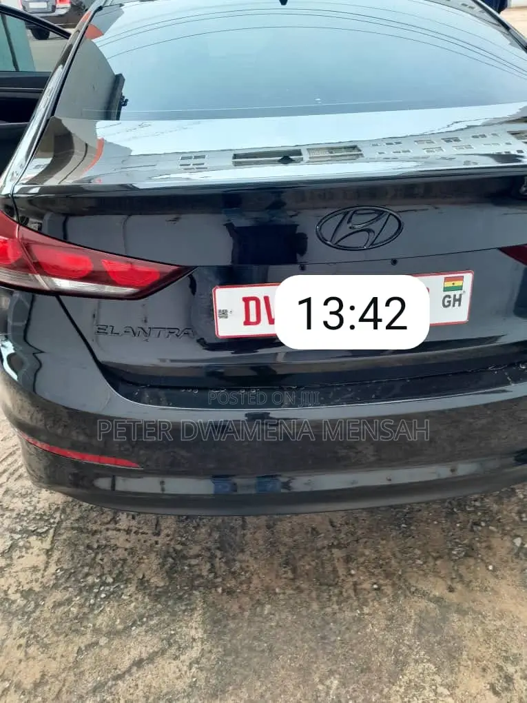 Hyundai Elantra 2017 Black