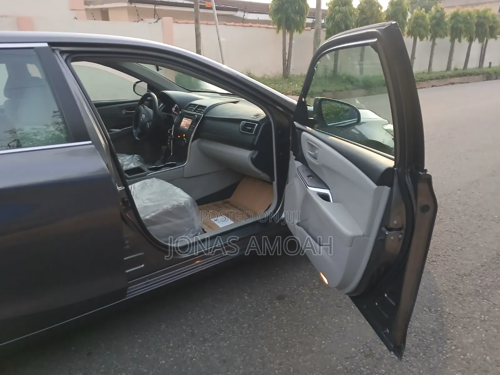 Toyota Camry LE 4dr Sedan (2.5L 4cyl 6A) 2016 Gray