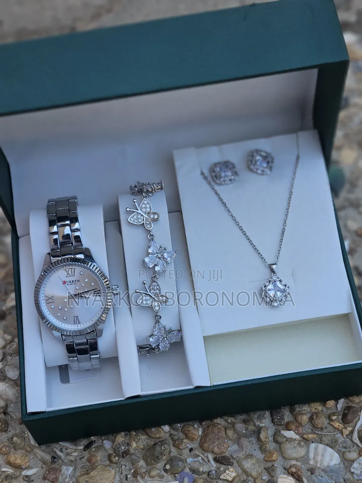 Classy Ladies Watch and Bracelet Jewelry Set