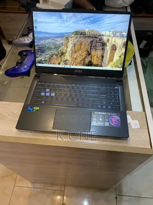 Laptop MSI Cyborg 15 16GB Intel Core i5 SSD 512GB