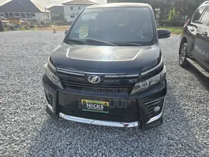 Toyota Voxy 2015 Black