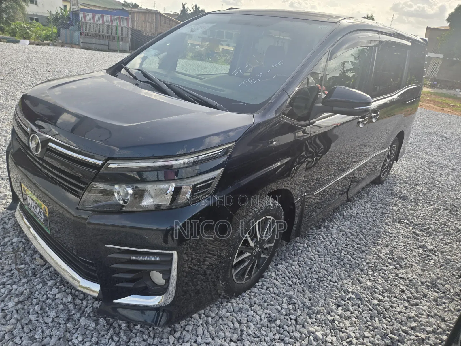 Toyota Voxy 2015 Black