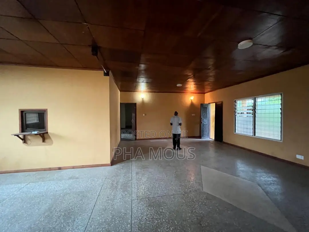 2bdrm House in Achimota for rent