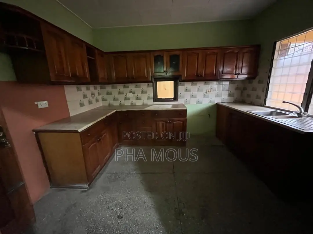 2bdrm House in Achimota for rent