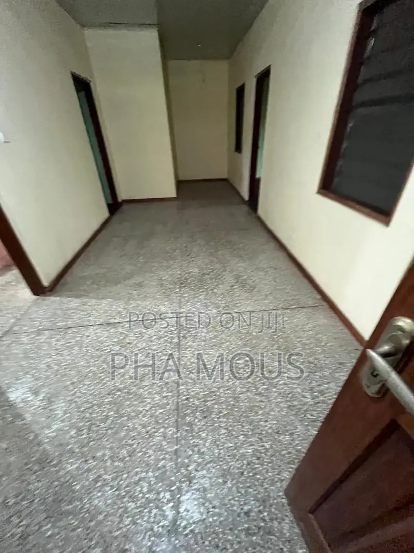 2bdrm House in Achimota for rent