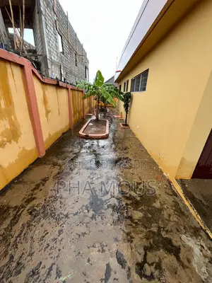 2bdrm House in Achimota for rent