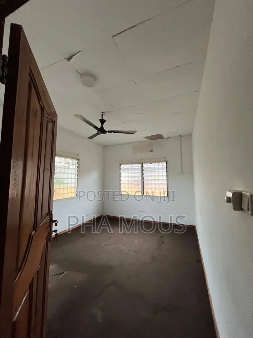 2bdrm House in Achimota for rent