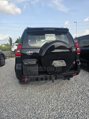 Toyota Land Cruiser Prado 2022 Black