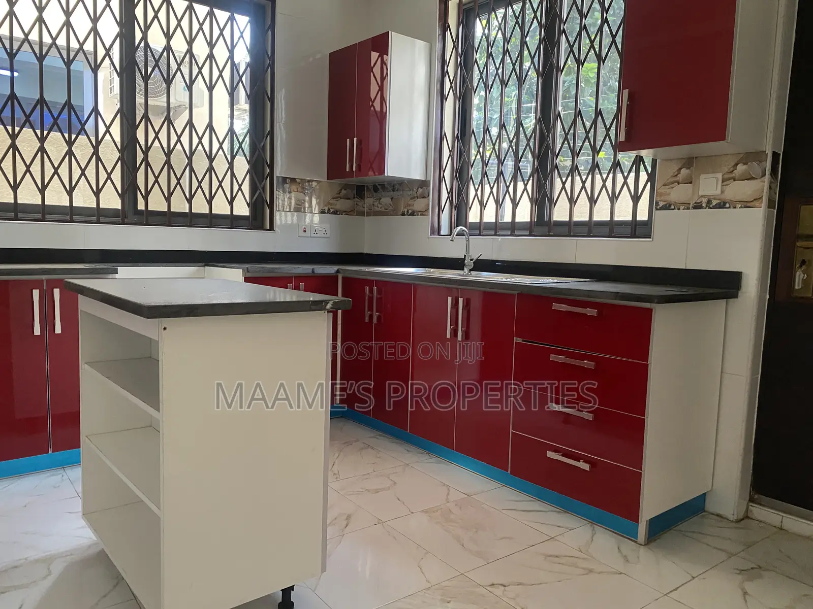 3bdrm Duplex in Oyarifa for rent
