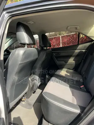 Toyota Corolla 2016 Black