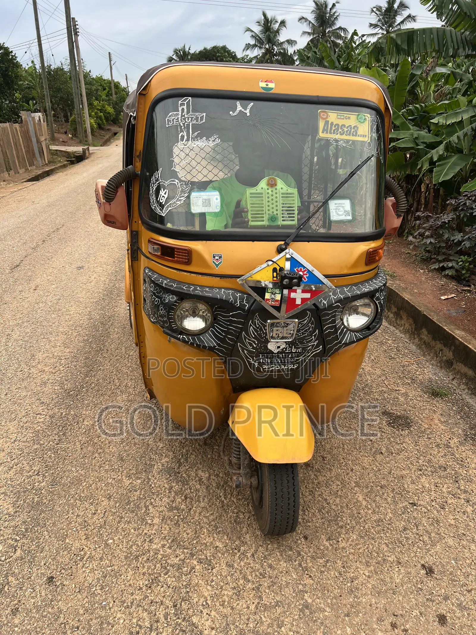 Bajaj RE 2024 Yellow