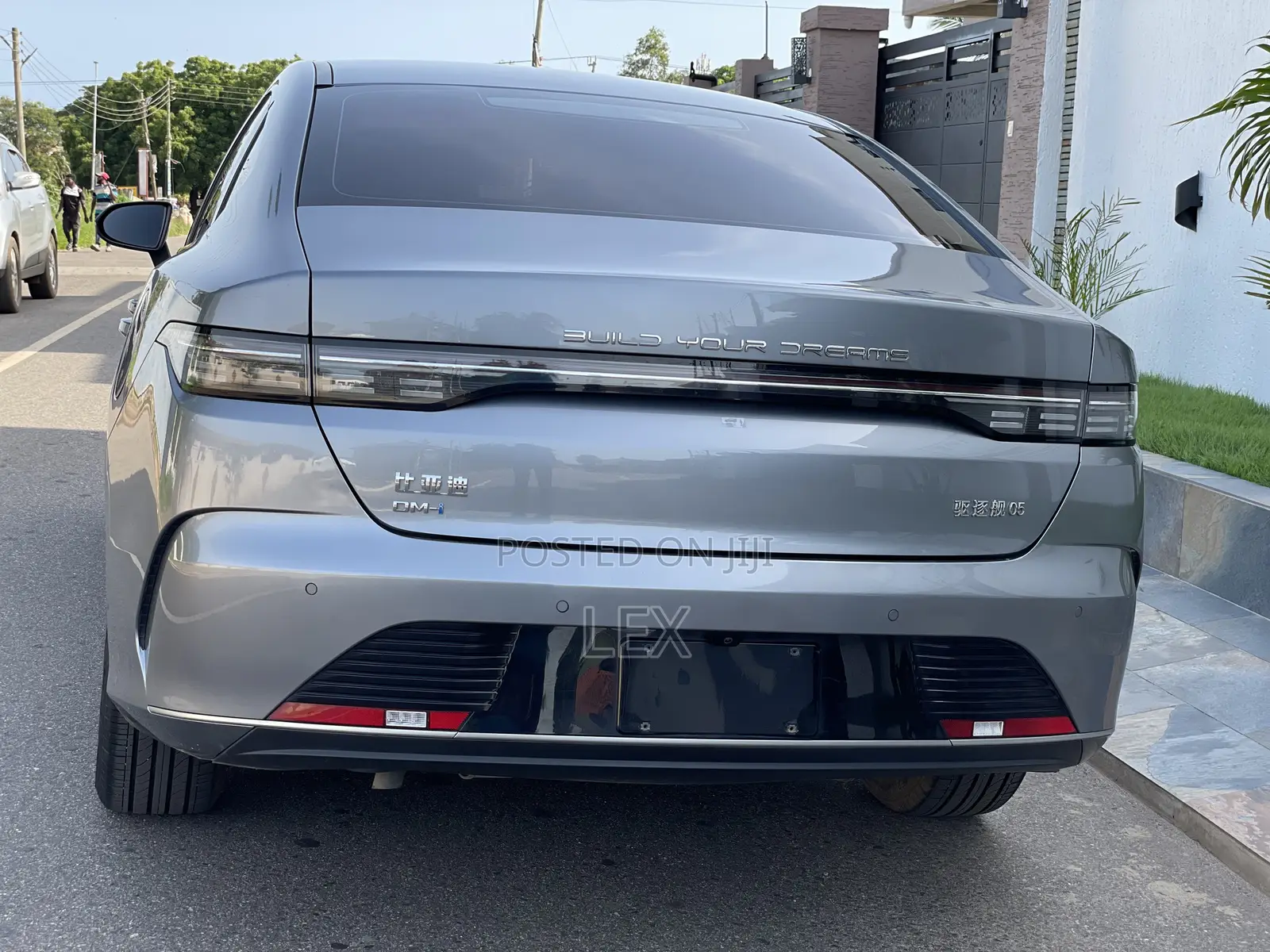 BYD Destroyer 05 DM-i 1.5 Hybrid FWD 2024 Silver