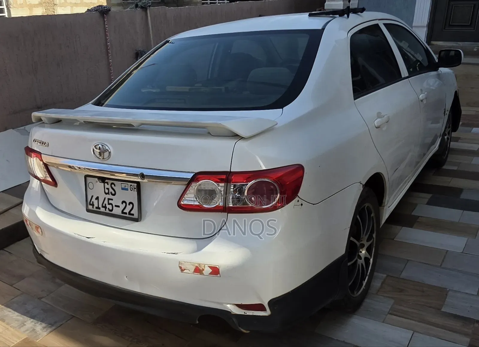 Toyota Corolla 2012 White