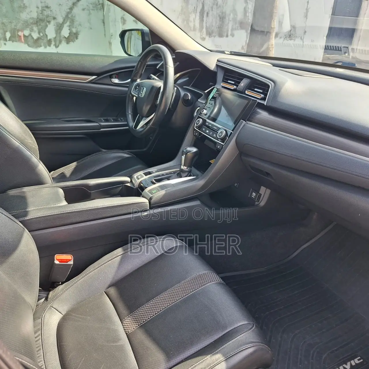Honda Civic Touring Sedan 2020 Gray
