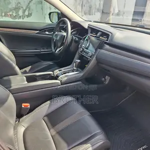 Honda Civic Touring Sedan 2020 Gray