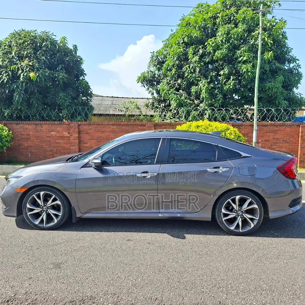 Honda Civic Touring Sedan 2020 Gray