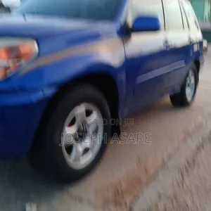 Toyota RAV4 Automatic 2000 Blue