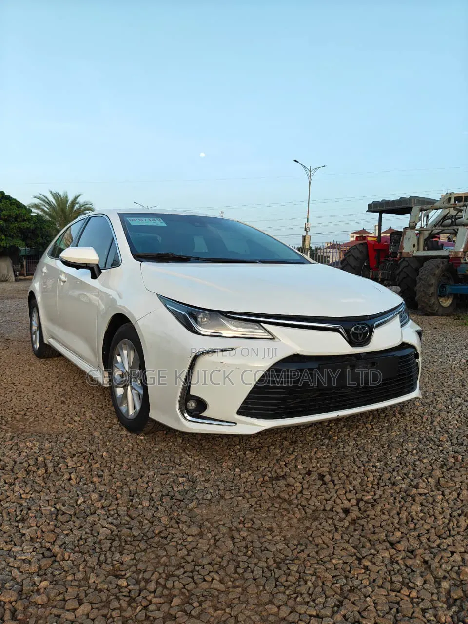 Toyota Corolla XSE (1.8L 4cyl 2A) 2019 White