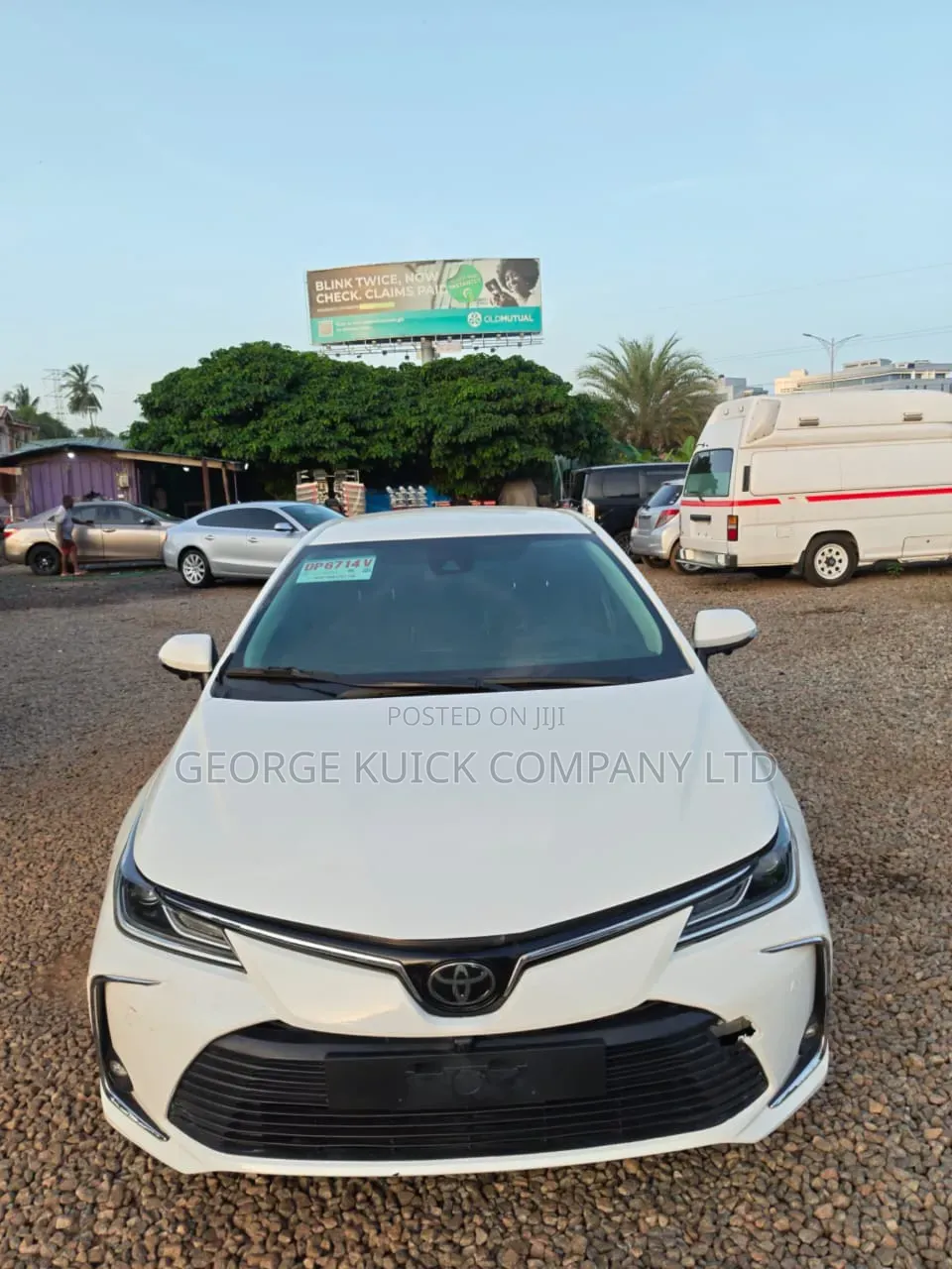 Toyota Corolla XSE (1.8L 4cyl 2A) 2019 White