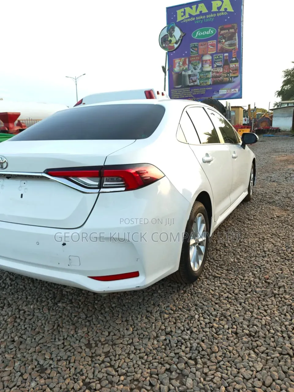 Toyota Corolla XSE (1.8L 4cyl 2A) 2019 White