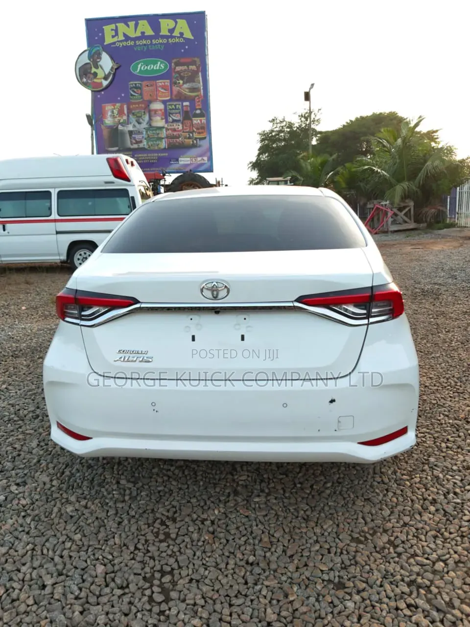 Toyota Corolla XSE (1.8L 4cyl 2A) 2019 White