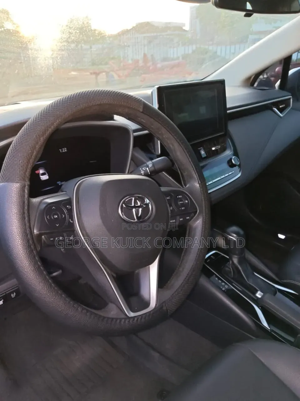 Toyota Corolla XSE (1.8L 4cyl 2A) 2019 White