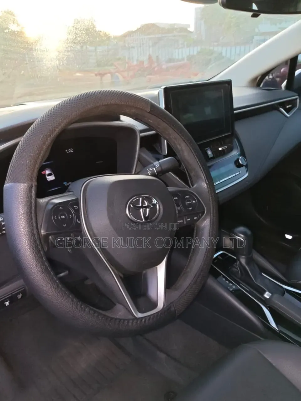 Toyota Corolla XSE (1.8L 4cyl 2A) 2019 White
