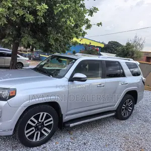 Toyota 4-Runner Limited 4dr 4x4 (4.0L 6cyl 5A) 2016 Silver
