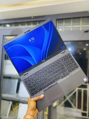 Laptop Dell Precision 3541 32GB Intel Core i7 SSD 256GB