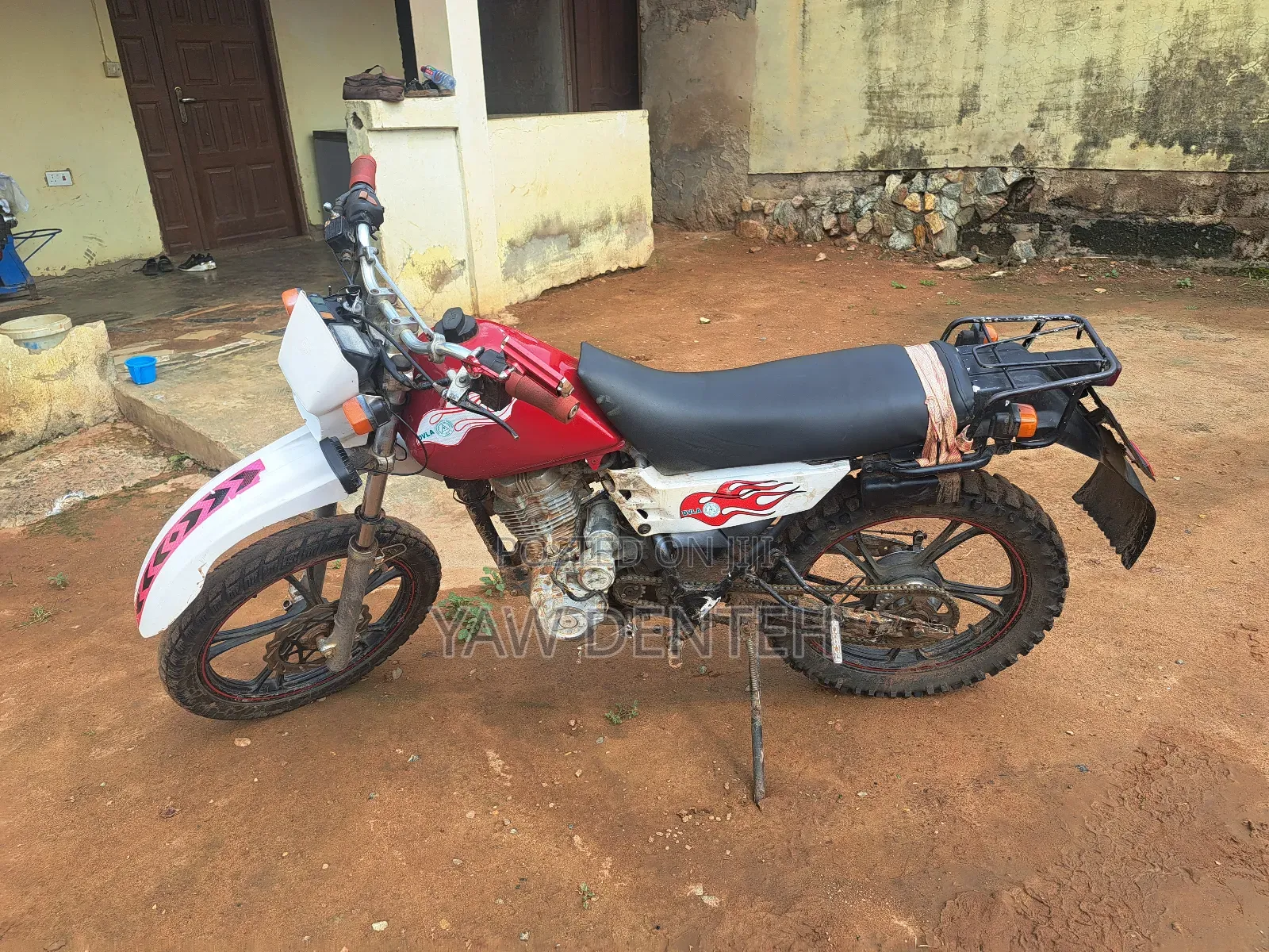 Royal RY125 2012 Red