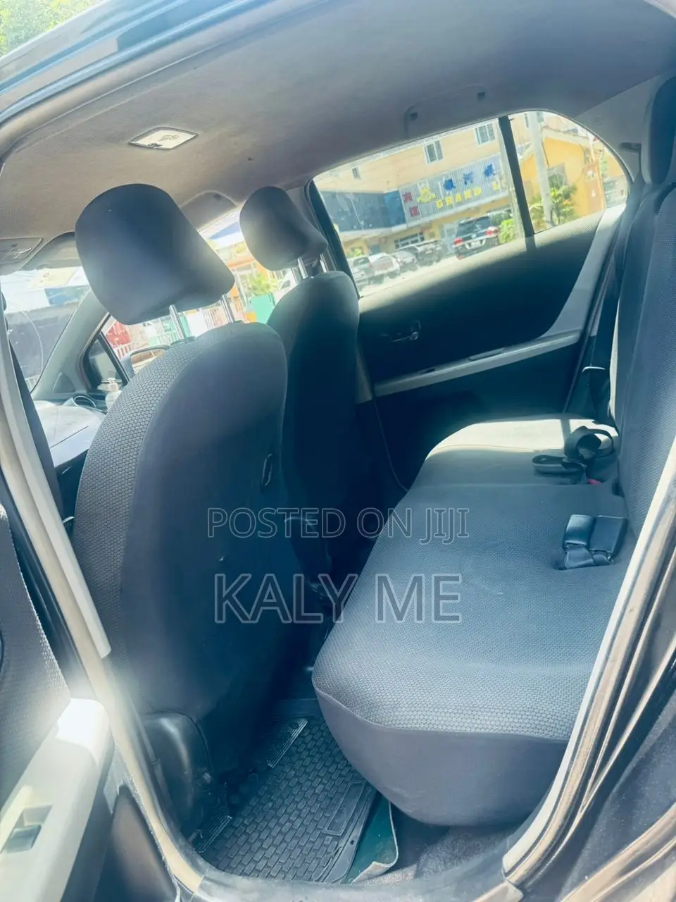Toyota Vitz 2010 Black