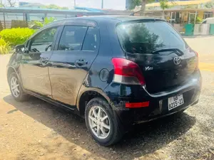 Toyota Vitz 2010 Black