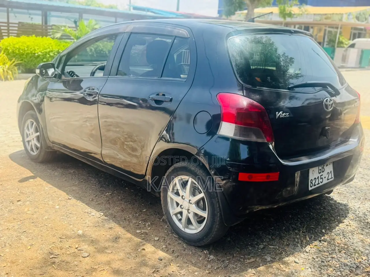 Toyota Vitz 2010 Black