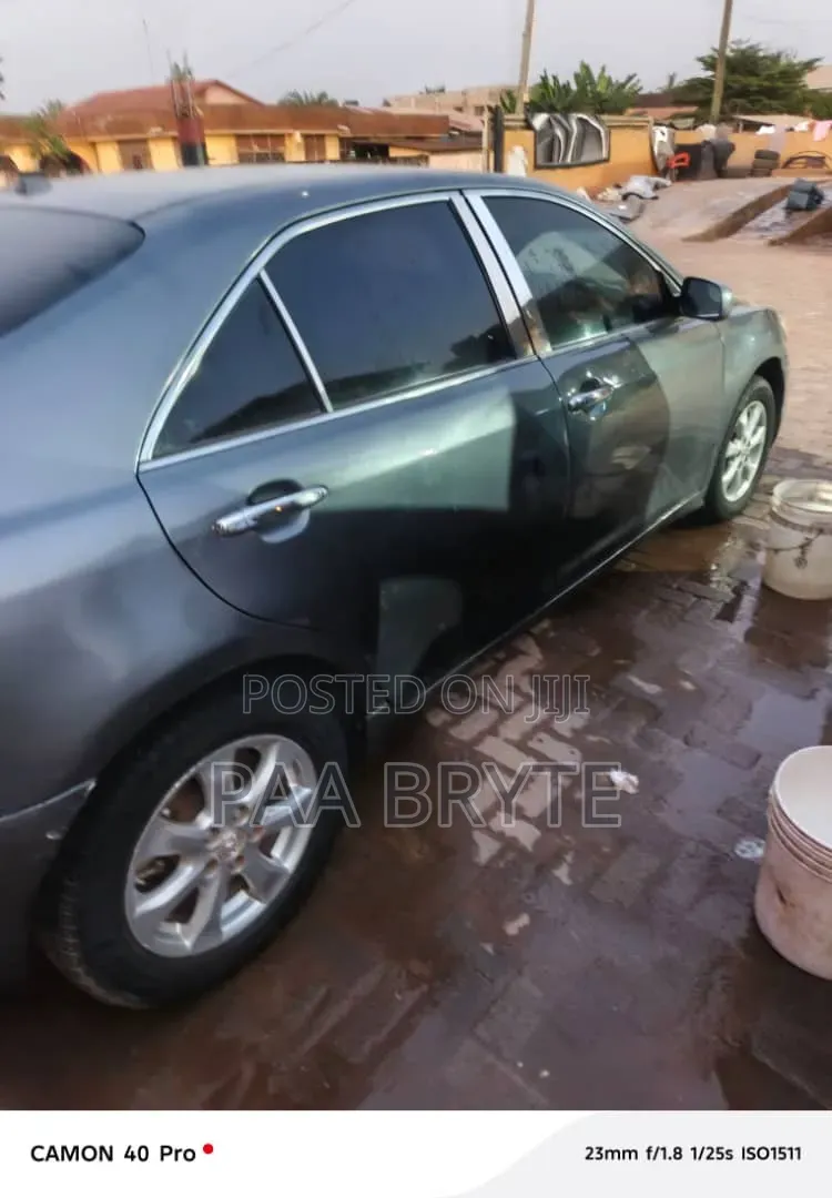 Toyota Camry 2011 Silver