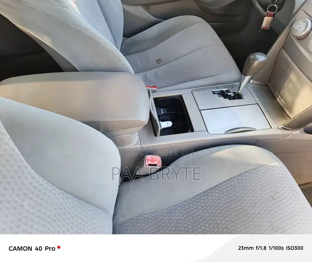 Toyota Camry 2011 Silver