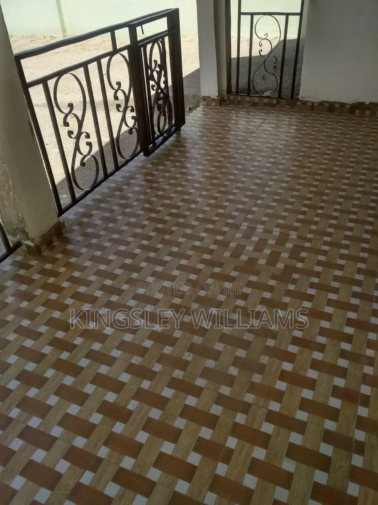 4bdrm House in Pokuase for sale