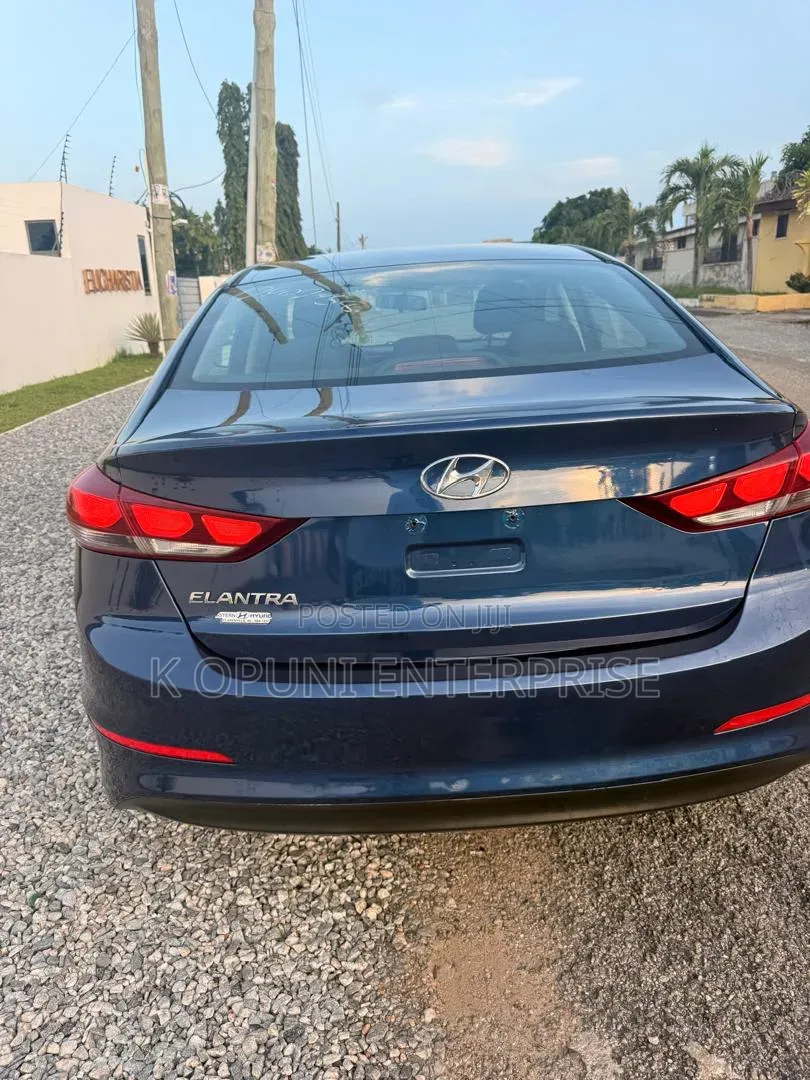 Hyundai Elantra SE 2018 Blue
