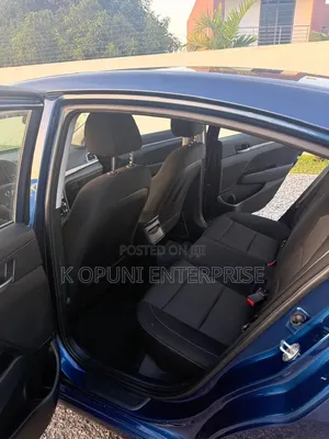Hyundai Elantra SE 2018 Blue