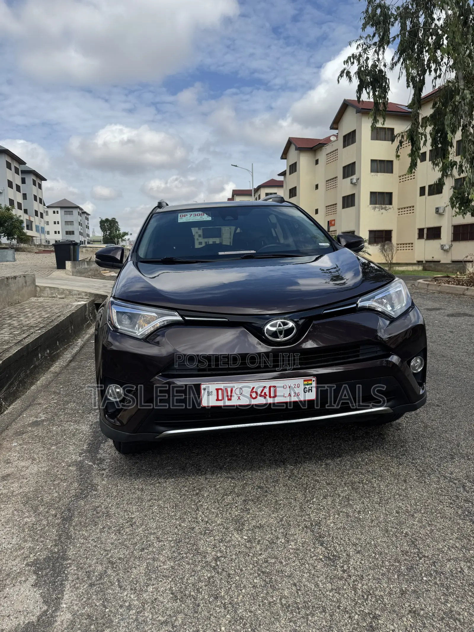 Toyota RAV4 XLE 4dr SUV (2.5L 4cyl 6A) 2018 Burgundy