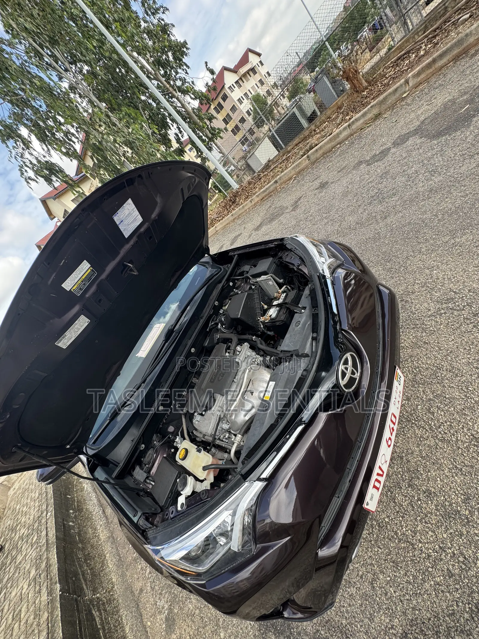 Toyota RAV4 XLE 4dr SUV (2.5L 4cyl 6A) 2018 Burgundy