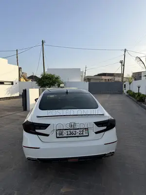 Honda Accord Sport (1.5L 4cyl Turbo CVT) 2019 White