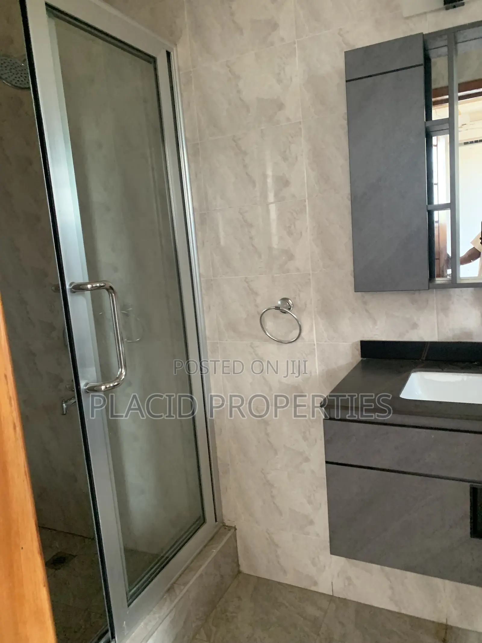 2bdrm Apartment in Parakuo Estate, Dome for rent