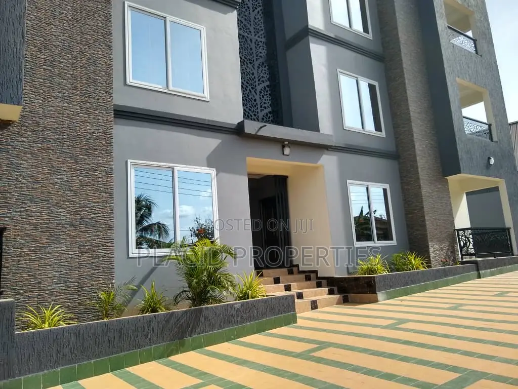 2bdrm Apartment in Kwabenya,Franco for rent